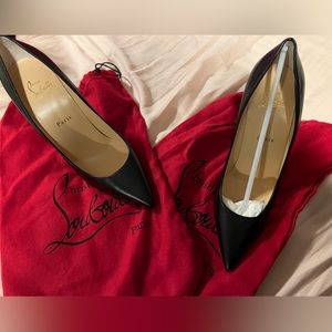 Kate 100 Christian LouBoutin